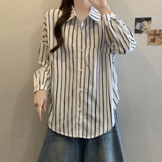 批发实拍早春新款大码女装复古条纹蝙蝠袖纯棉条纹长袖衬衫女减龄上衣