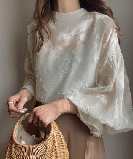 가을 의상 새로운 대외 무역 여성 의류 꽃 거품 소매 레이스 셔츠 쉬폰 톱 긴팔 셔츠 양면 착용