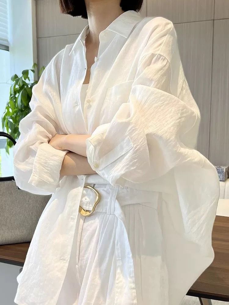 여름 드레스 새로운 빅 사이즈 여성 의류 긴팔 셔츠 루즈핏 Chic 디자인 센스 외부 가져 가라. Chic 디자인 센스 캐주얼 맨위