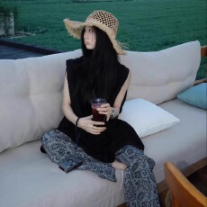 批发夏季穿搭一整套大码胖mm无袖上衣碎花裤子韩系气质高级两件<b class='q'>套装</b>女