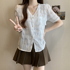 批发实拍新款V领法式气质设计感蕾丝上衣减龄大码<b class='q'>胖</b><b class='q'>mm</b>衬衫M-4XL200斤