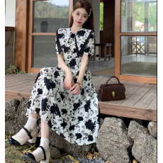 批发实拍夏装大码女装碎花连衣裙长裙胖mm遮肚设计感小众M-4XL200斤