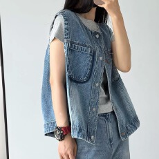 批发秋装新款设计感独特口袋叠穿<b class='q'>牛仔</b><b class='q'>马甲女</b>韩系洋气百搭无袖坎肩外套