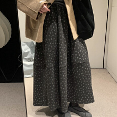 批发秋冬装韩系氛围感穿搭巨好看的小碎花半身裙磨毛花苞裙子显瘦口袋