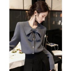 灰色蝴蝶结针织衫女2025冬季小众不撞款独特漂亮轻熟气质内搭毛衣