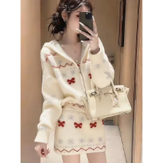 批发毛衣女款2025新款秋冬巨好看绝美气质高端假两件灰色翻领针织上衣