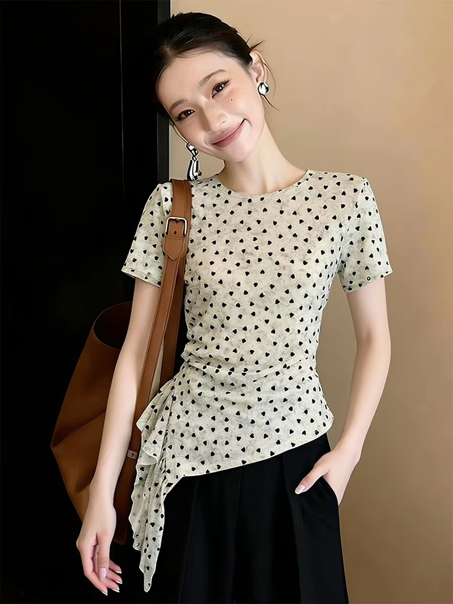한 부서 다용도 섹션 절묘한 디자인 센스 도트 무늬 반팔 티셔츠 여름 불규칙 밑단 꼬집기 허리 슬림해 보이는 품격 맨위