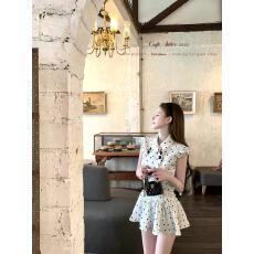 批发迟伞伞26/ss 爱丽丝来信 彼得潘不规则领<b class='q'>波点</b><b class='q'>衬衫</b>+短裙套组