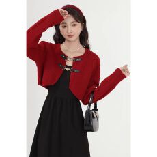 批发秋冬新款红色针织上衣黑色显瘦吊带裙两件套女