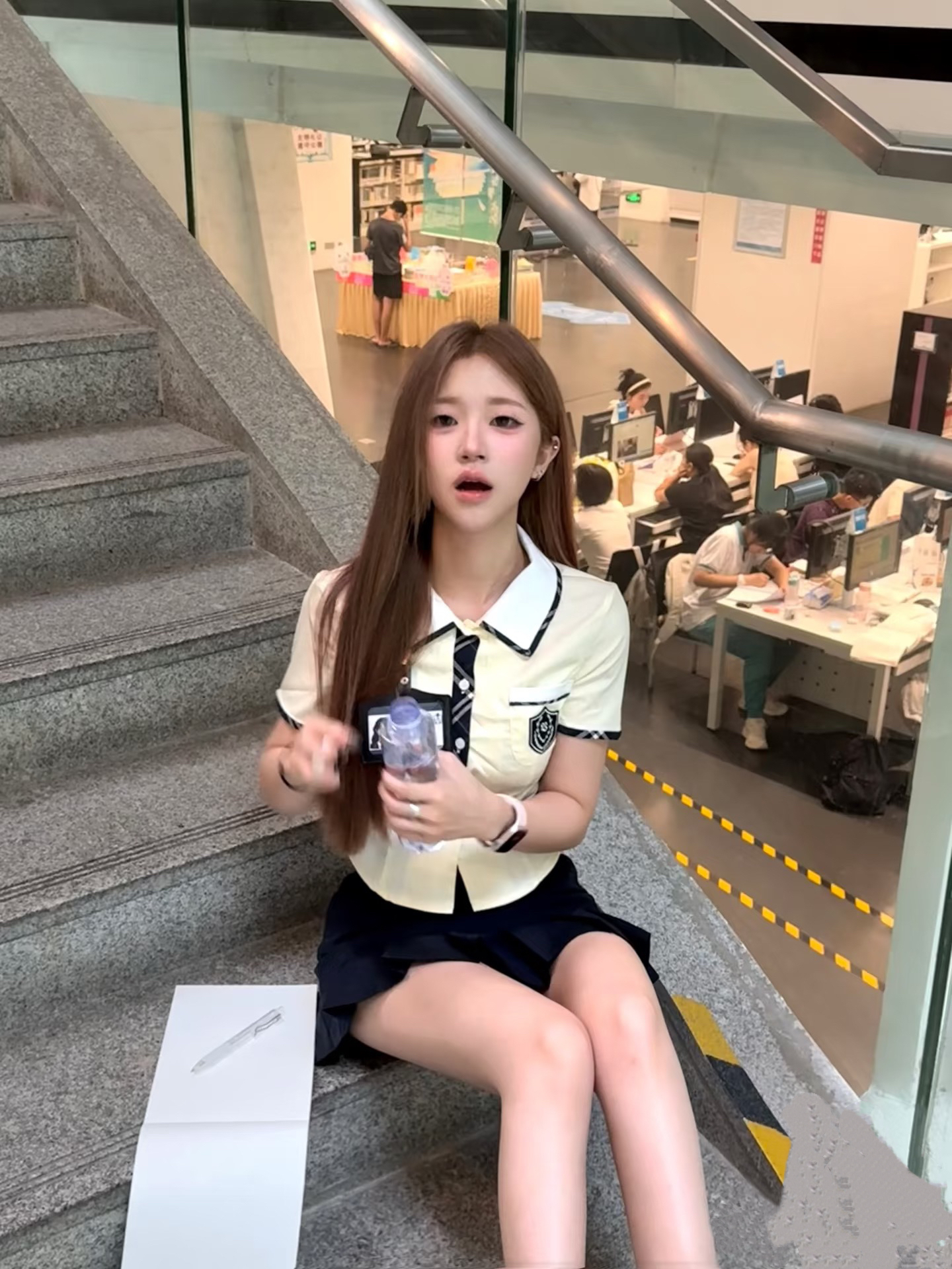 여름 새로운 패션 연령 감소 품격 학원 스타일 셔츠 플리츠 스커트 투피스 세트