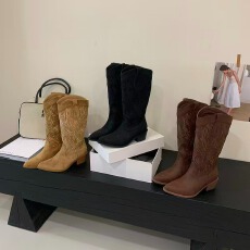 批发内增高真皮堆堆高筒骑士靴女靴子2025秋冬季尖头V口瘦瘦短靴