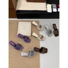 批发复古金属一字带毛毛高跟鞋女外穿法式小猫跟性感露趾毛毛鞋