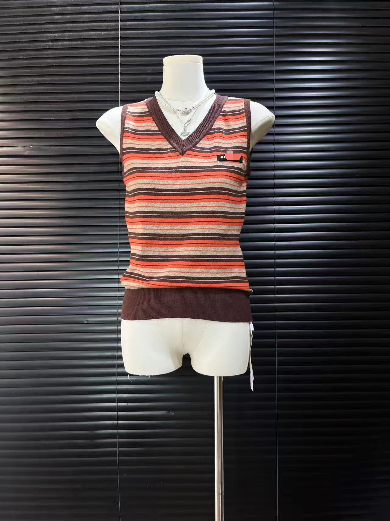 자동차 늦게 En 캐러멜 일몰 스택 토끼 울 패키지 실 코어 miu 센스 레트로 학원 스타일 니트 스트라이프 조끼