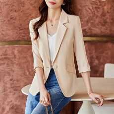 批发<b class='q'>七分袖</b>轻薄西服小香风百搭高档浅色<b class='q'>小西装</b>简约通勤一粒扣防晒外套