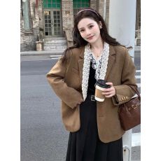 批发复古英伦风纽扣西装外套秋冬新款设计感<b class='q'>蕾丝</b>领小众宽松西服上衣女