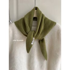 批发英国原单小众品牌针织含羊毛三角纯色头巾围巾多功能保暖百搭围脖