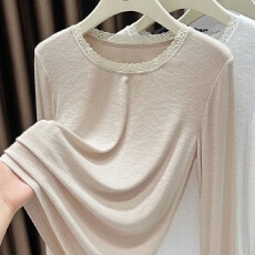 批发甜美蕾丝花边圆领<b class='q'>打底衫</b>2025新款女秋季时尚洋气时髦内搭<b class='q'>长袖</b>上衣