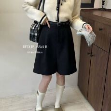 2025秋冬新款韩版高腰显瘦百搭休闲五分裤女时髦感毛呢短裤