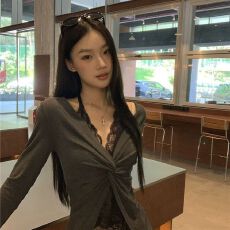 批发新款秋冬季扭结蕾丝拼接长袖T恤设计辣妹假两件修身打底上衣