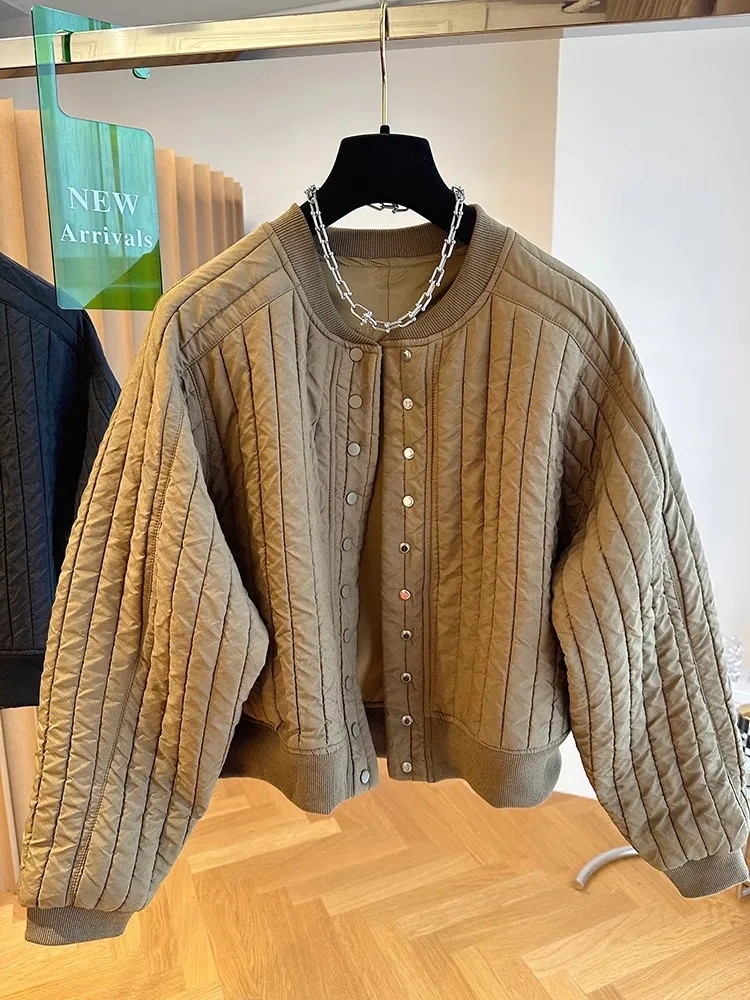 새로운 고급 센스 슈퍼 잘 생긴 루즈핏 캐주얼 경량 면 옷 면 의류 여성 겨울 쇼트 스타일 두 코튼 자켓