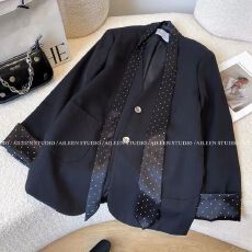 批发黑色西装外套女2026秋装新款设计感小众拼接高级感气质<b class='q'>小</b><b class='q'>西服</b>上衣