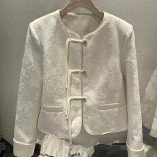 批发百搭春季新款短款中式盘扣提花轻奢短外套女小众国风<b class='q'>西服</b>复古