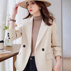 批发西装外套女设计感小众秋季<b class='q'>新款</b>休闲气质小个子西服上衣
