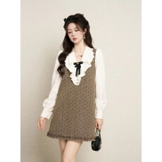 批发女装法式v领拼接假两件<b class='q'>连衣裙</b><b class='q'>秋冬</b>高级感气质直筒裙子