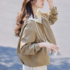 批发休闲连帽<b class='q'>短</b><b class='q'>外套女</b>2026春季新款宽松百搭撞色拼接单排扣夹克<b class='q'>短</b>上衣