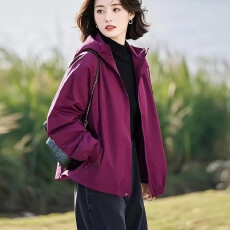 批发小个子超好看休闲设计感小众独特漂亮梅子色外套女早春季
