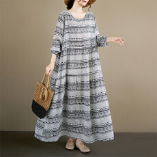 批发2026春<b class='q'>秋</b>新品圆领套头A字裙复古宽松条纹麻棉中老年妈妈装连衣裙
