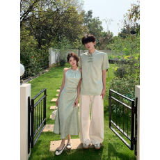 批发实拍情侣装夏季新款网红新中式连衣裙古风男短袖衬衫度假风