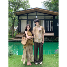 批发实拍情侣装夏季新款网红新中式度假挂脖连衣裙扎染男短袖<b class='q'>衬衫</b>