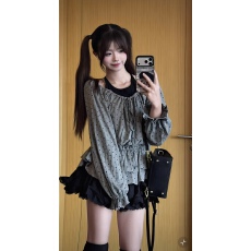 批发ENJOG韩系波点挂脖假两件长袖<b class='q'>T</b><b class='q'>恤</b>女新款古早设计感显瘦荷叶边上衣