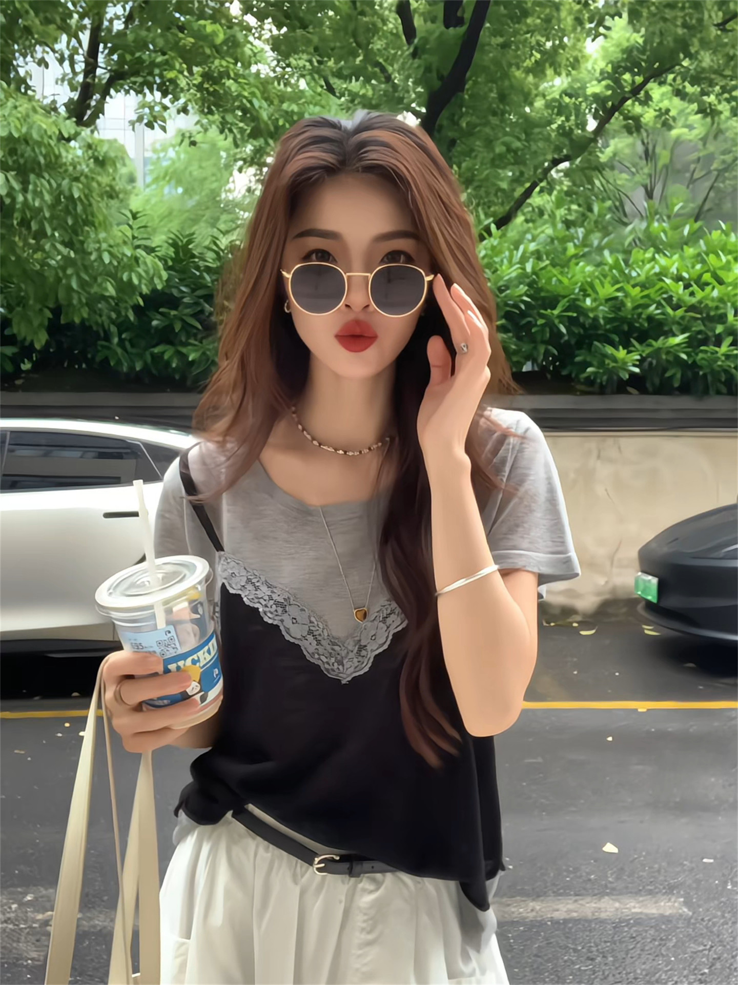 한 부서 chic Chic 디자인 센스 니트 얼음 실크 반팔 티셔츠 여성 여름 고유 한 아름다운 페이크 레이어드 레이스 맨위