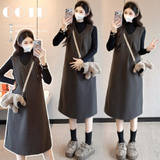 实拍 2025秋冬新品时尚孕妇宽松两件套毛衣+背带裙两件套