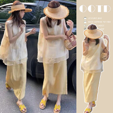 批发现孕妇2026夏装一整套轻熟<b class='q'>套装</b>裙独特绝美刺绣衬衫半身裙两件套