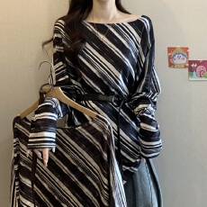 批发大码女装一字肩条纹长袖T恤衫女春款宽松显瘦休闲百搭打底衫上衣