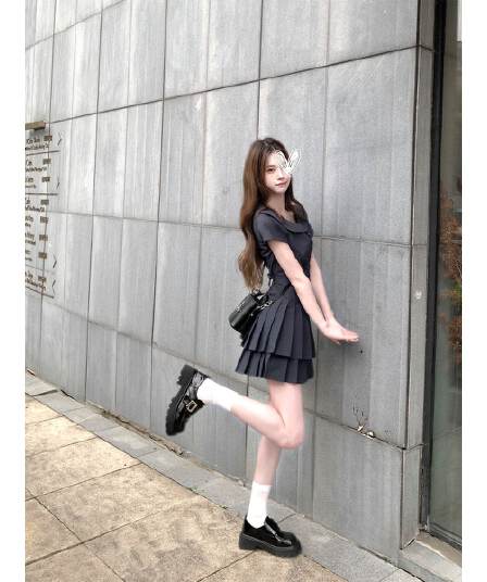디스플레이 화이트 해군 허리 수축 셔츠 드레스 슬림해 보이는 여름 반팔 다용도 디자인 센스 2025 새로운 여성 드레스