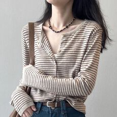 批发安迪绒条纹<b class='q'>针织</b><b class='q'>开衫</b>外套女秋新款设计感小众上衣外搭<b class='q'>圆领</b>长袖毛衣