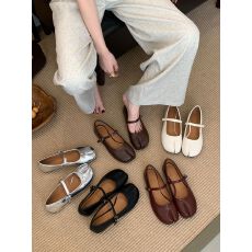 欧美软底芭蕾单鞋2026款夏季软底玛丽珍鞋百搭配裙子分趾猪蹄单鞋