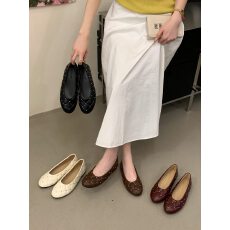批发法式复古风菱格纹铆钉芭蕾舞鞋女平底圆头浅口单鞋奶奶鞋百搭舒适
