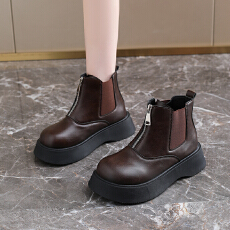 批发2025秋冬新款女靴<b class='q'>休闲</b>马丁潮鞋货号