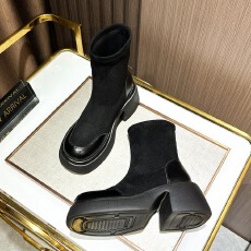批发2025冬季新款增高<b class='q'>显瘦</b>绒面厚底弹力靴大码<b class='q'>女鞋</b>货号