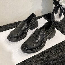 批发2026新款<b class='q'>百搭</b>通勤粗跟复古英伦风小皮鞋女货号