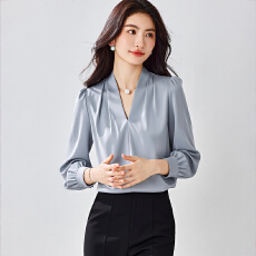 批发实拍3色 高级感简约衬衫女春季气质V领轻熟风通勤缎面雪纺衫上衣