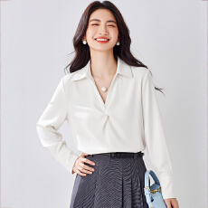 批发5色 法式设计感气质缎面<b class='q'>衬衫女</b>26春新款通勤显瘦珍珠项链职业上衣