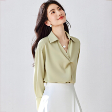 批发5色 法式设计感气质缎面<b class='q'>衬衫女</b>26春新款通勤显瘦珍珠项链职业上衣