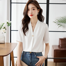 批发2026<b class='q'>夏季</b>新款白色短袖雪纺衬衫女设计感小众洋气职业<b class='q'>工作服</b>上衣