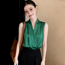 批发实拍 夏季无袖雪纺衫女2026气质显瘦V领<b class='q'>OL</b>光泽缎面雪纺衬衫背心
